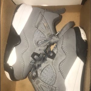 Jordan 4 retro